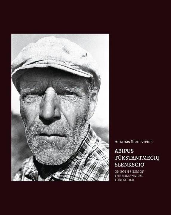 Abipus tūkstantmečių slenksčio