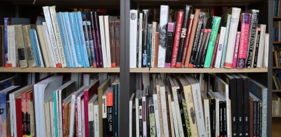 Populiariausios meno knygos. Ką skaito bibliotekos lankytojai?