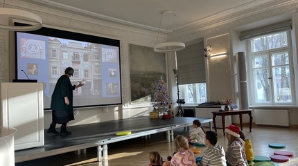 Bibliotekoje apsilankė Vilniaus vištytė